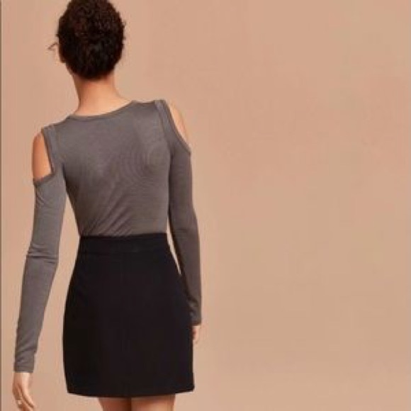 Wilfred free — Cold Shoulder - Picture 7 of 7